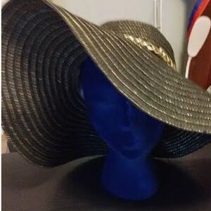 Ivanka Trump fashion flare Darby hat